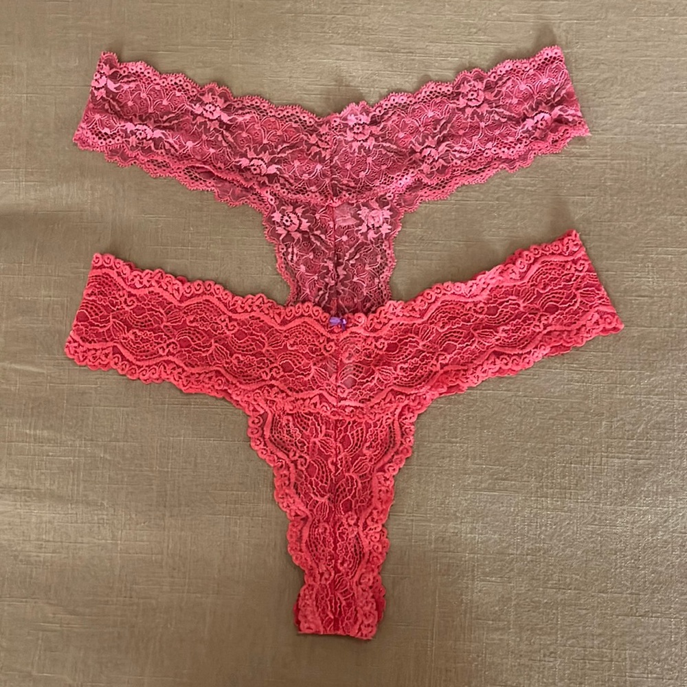 Two VS lace thongs ❤️